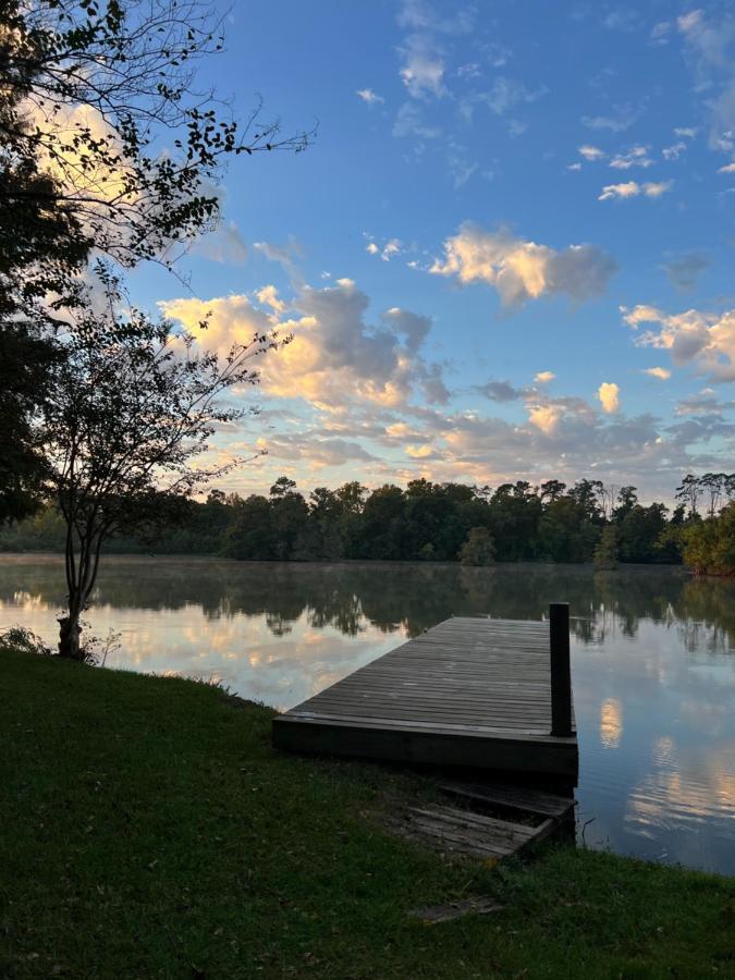 Kingwood Cottage - 10 Mins From Iah - Lake Front Humble Kültér fotó